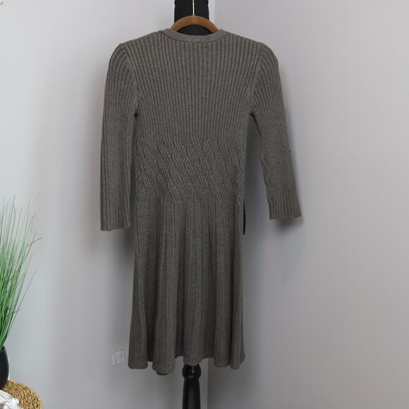 Eliza J cable knit sweater dress fit and flare size Small - Picture 2 of 4
